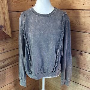 Vintage-Inspired Gray‎ Crew Neck Sweater